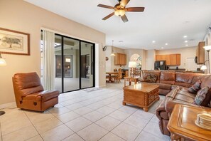 تلفزيون ذكي، مشغل دي في دي، كُتُب، مكتبة فيديو