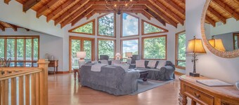 Dupont Mountain Lodge in Cedar Mountain | Trails & Streams