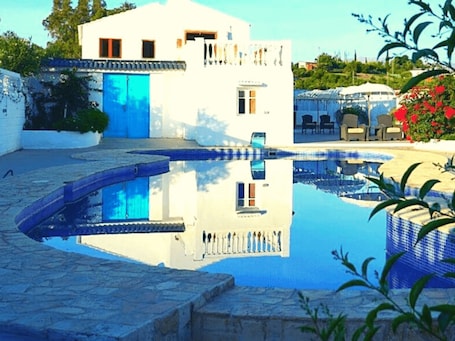 Pool. RunWild Hen Party Pool Fun for 12