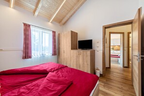 2 bedrooms, free WiFi, bed sheets - Holiday Apartment Ronja with Open Terrace & Wi-Fi (Unknown)