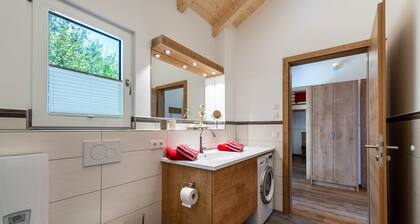 Ferienwohnung Ronja mit offener Terrasse & Wi-Fi