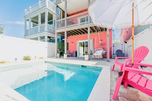 Outdoor pool, a heated pool