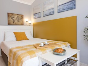 1 chambre, fer et planche à repasser, accès Internet, draps fournis