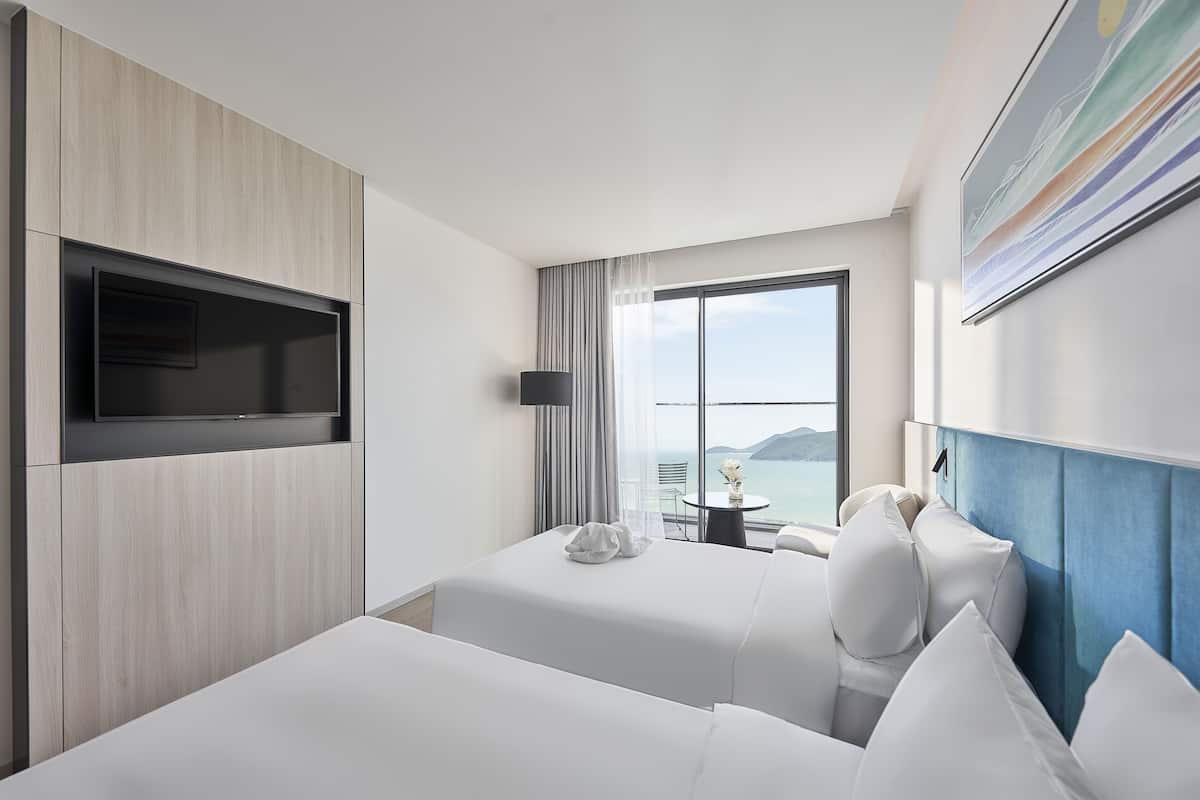 Phòng 2 giường đơn Senior | 1 phòng ngủ, minibar, két bảo mật tại phòng, bàn