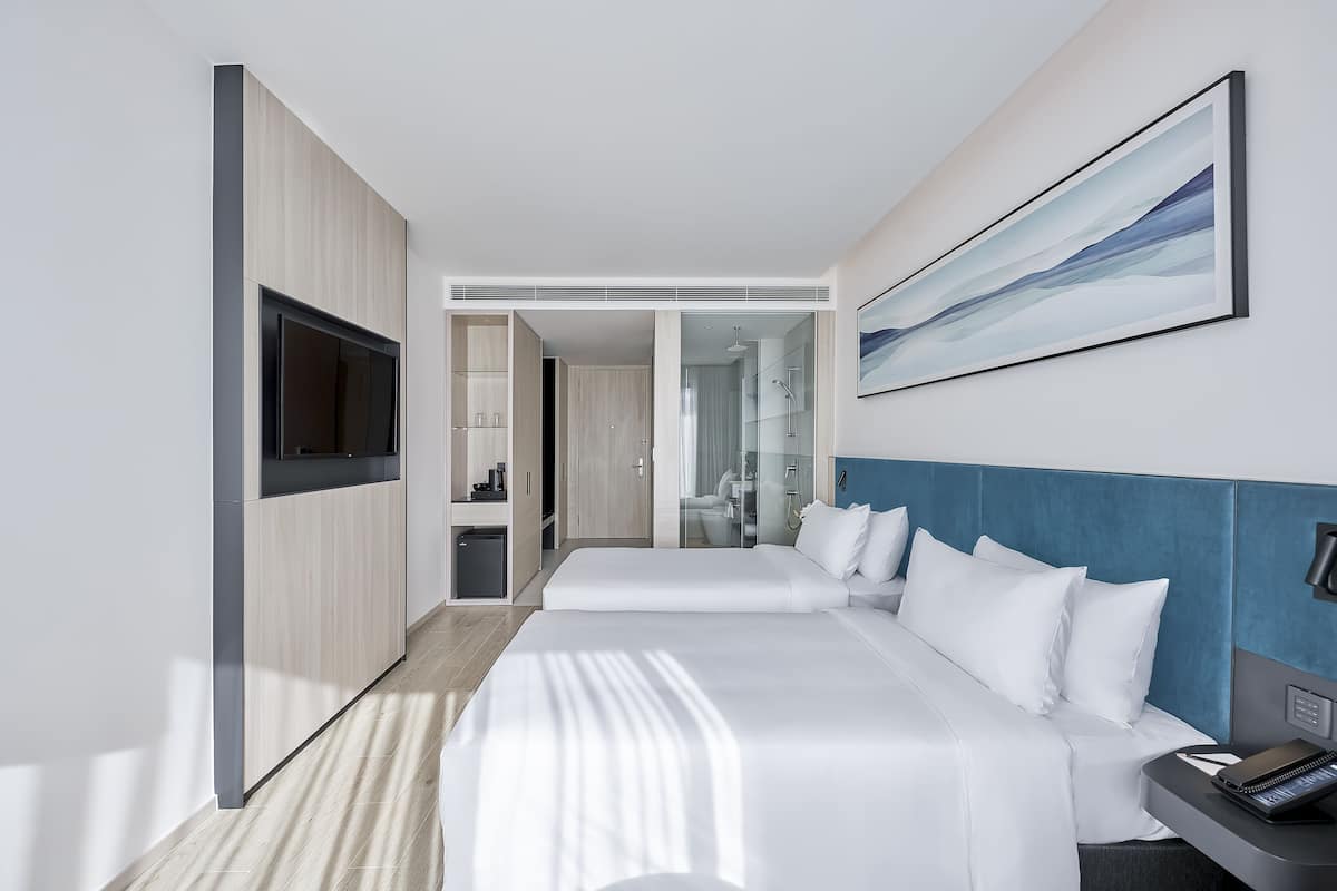 1 phòng ngủ, minibar, két bảo mật tại phòng, bàn