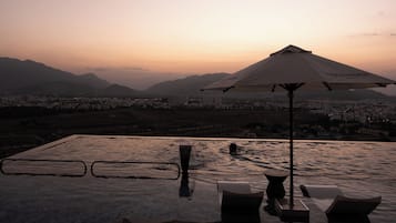 Udendørs pool