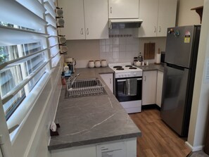 Fridge, microwave, oven, coffee/tea maker