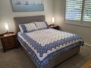 1 dormitori, planxa i posts de planxar, wifi gratuïta i roba de llit