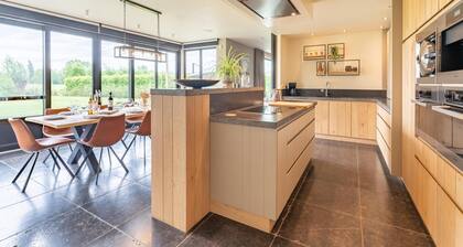 Detached country house with wellness