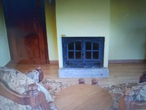 Interior - Ourense Termal, Ribeira Sacra and medieval towns. (Trasalba)