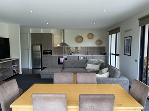 Interior - Spacious tranquil 2 bed apartment, largest sunny balcony overlooking golf course (Barwon Heads)