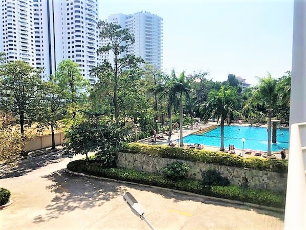 Apartment | Pool | Outdoor pool