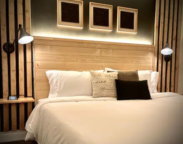 1 bedroom, desk, iron/ironing board, free WiFi