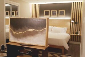 1 bedroom, desk, iron/ironing board, free WiFi