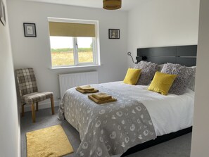 3 Schlafzimmer, Schreibtisch, Bügeleisen/Bügelbrett, kostenloses WLAN