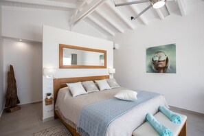 7 quartos, ferros/tábuas de passar roupa, Wi-Fi, roupa de cama