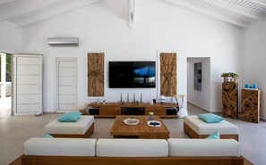 TV, aparelho de som