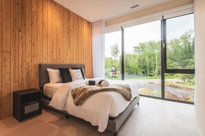 4 makuuhuonetta, silitysrauta/-lauta, ilmainen Wi-Fi, vuodevaatteet