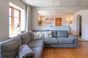 Tv och eldstad