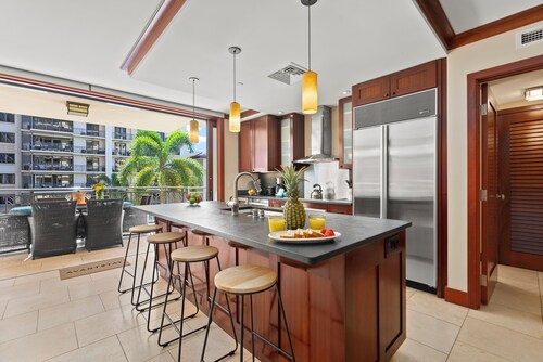 Beachfront Condo at Beach Villas at Ko Olina | Hale Hoaloha by AvantStay