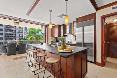 Beachfront Condo at Beach Villas at Ko Olina | Hale Hoaloha by AvantStay