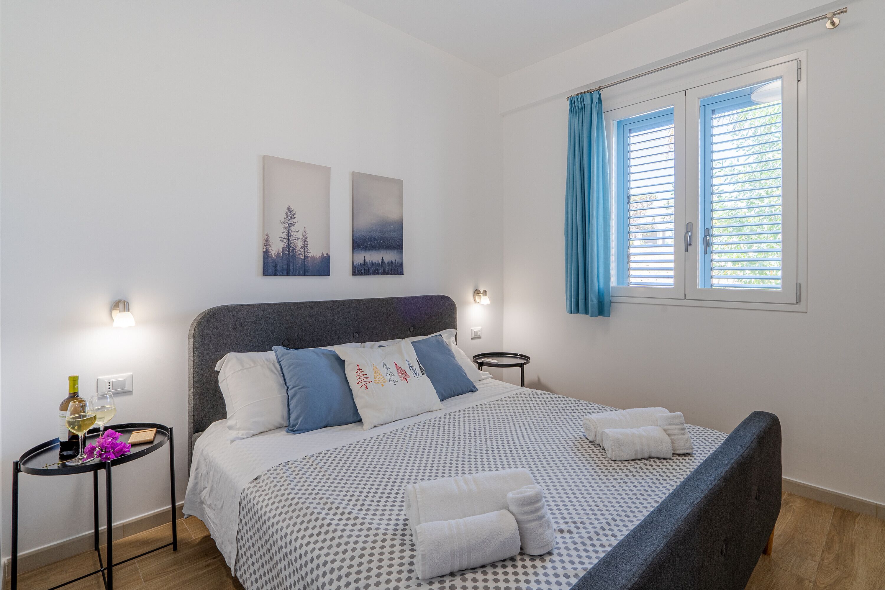 2 chambres, fer et planche à repasser, Wi-Fi gratuit, draps fournis