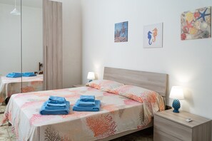 4 Schlafzimmer, Bügeleisen/Bügelbrett, Bettwäsche