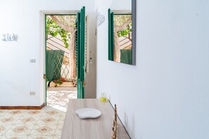 Interior - Pet-Friendly Holiday Home 'Casa Dorotea' with Sea View & Terraces (Tre Fontane)