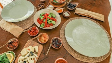 Free daily local cuisine breakfast