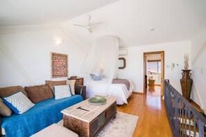 2 bedrooms, iron/ironing board, free WiFi, bed sheets - Located in the trendy West end of Fremantle, this stylish Airbnb is perfect for beach lovers and urban explorers alike. (Fremantle)