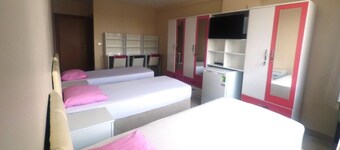 Only Females - Bakirkoy Ladies Hostel