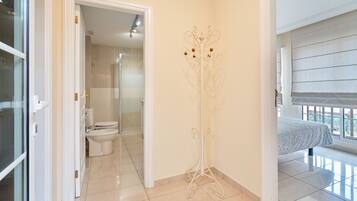 2 habitaciones, wifi gratis y ropa de cama