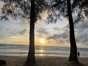 Beach nearby, beach towels