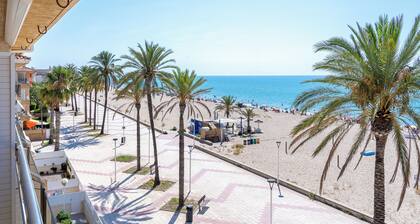 Appartement "Coral Beach by Pat" avec vue sur la mer, piscine partagée et Wi-Fi