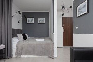 Iron/ironing board, WiFi, bed sheets - Ksawerów 24 | Unique Studio | Balcony (Warszawa)