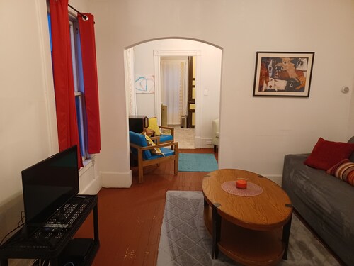 Lizzy's Apartment In Upstate NY