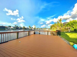 Terrace/patio - Family-Friendly 6BR • 3 Wings, Tiki Deck, Spa, Open Layout, Quick Gulf Access (Cape Coral)