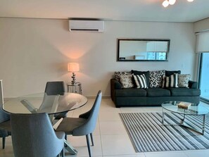 TV, fireplace - Silver View Park I 2 Bedroom Apt in Costa del Este (Panama City)