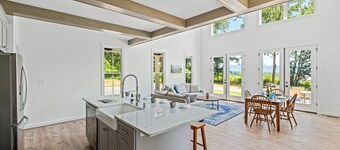 Blue Ridge Mountain Views - Heart of VA Wine Country