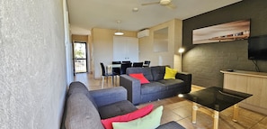 Riverview Apartment 66 - Kalbarri Accommodation Service