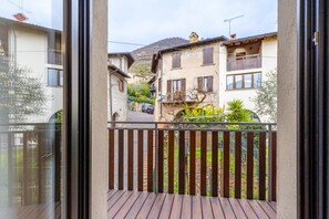 Interior - Lemon House 2 Apartment by Wonderful Italy (Gardone Riviera)