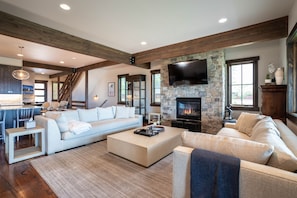 TV, fireplace, offices