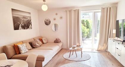 Zentral, ruhig & stilvoll mit Bergpanorama+ Garten