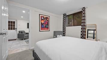2 habitaciones, tabla de planchar con plancha, wifi y ropa de cama