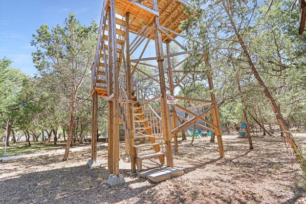 Children's area - Come On Inn | Close to Downtown Wimberley! (Wimberley)