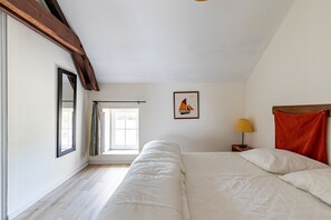 5 bedrooms, free WiFi