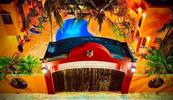 Entrada de la propiedad