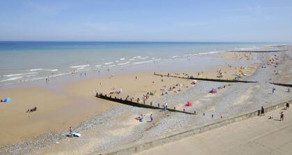 No.3 Jetty Street - Two Bedroom House, Sleeps 3