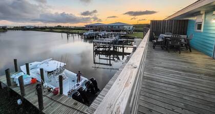 Offshore Paradise: Steps from the Gulf
