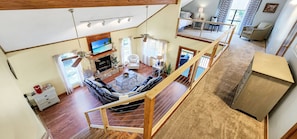 Smart TV, fireplace
